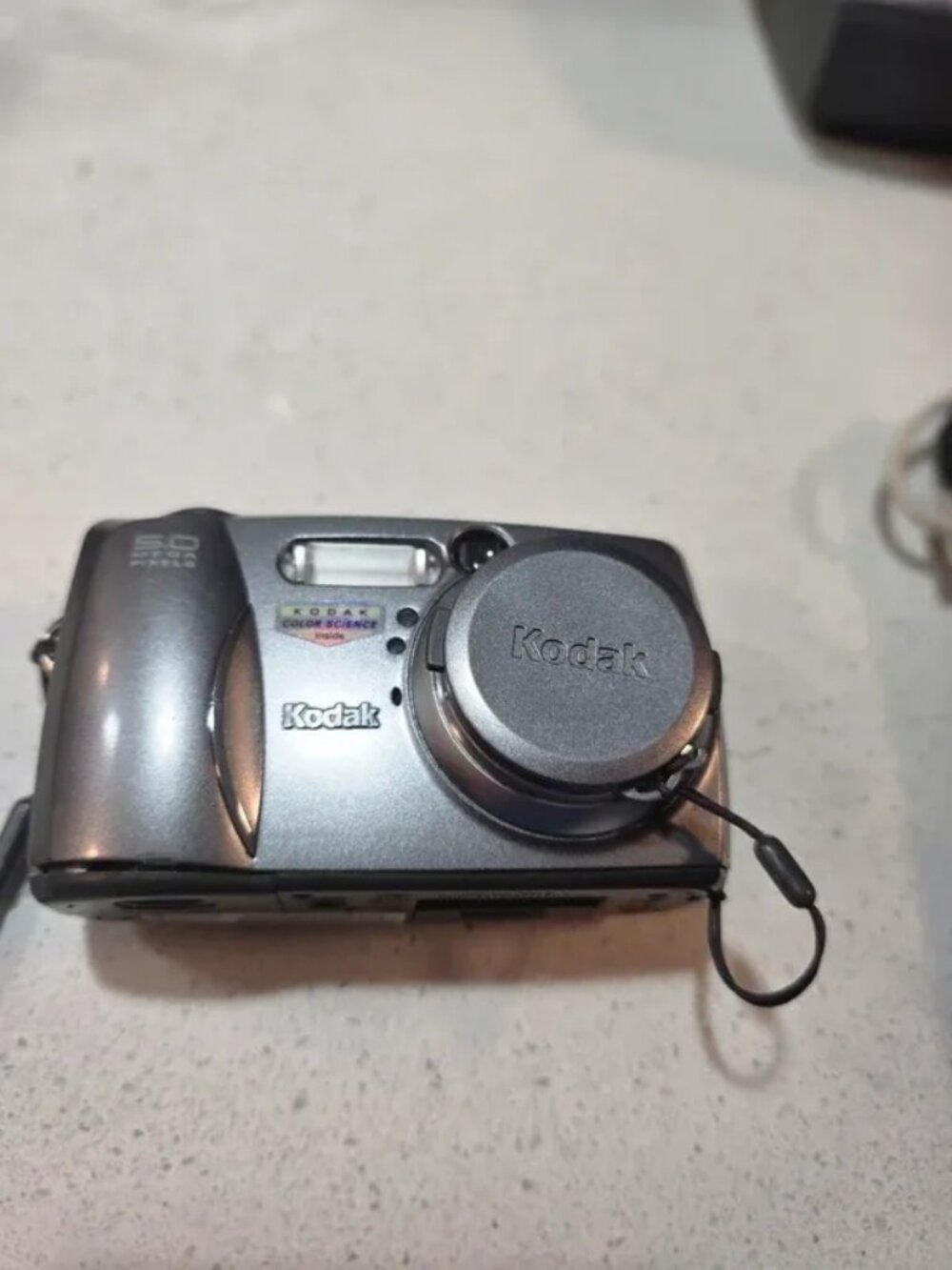 Kodak EasyShare DX4530 5. 0pium0MP Digital Camera - Gray - Picture 5 of 12